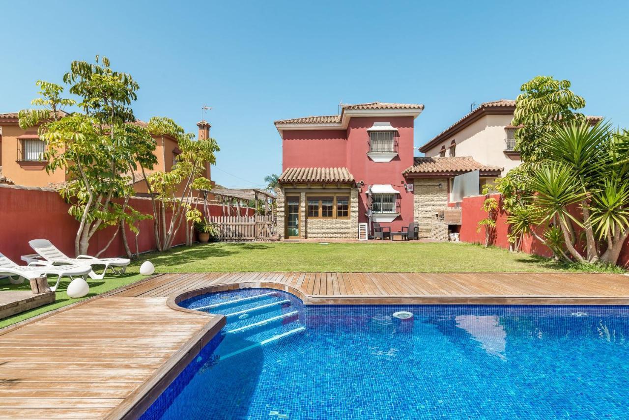 Villa Marty - Mayores De 25 Anos Chiclana de la Frontera Exterior photo